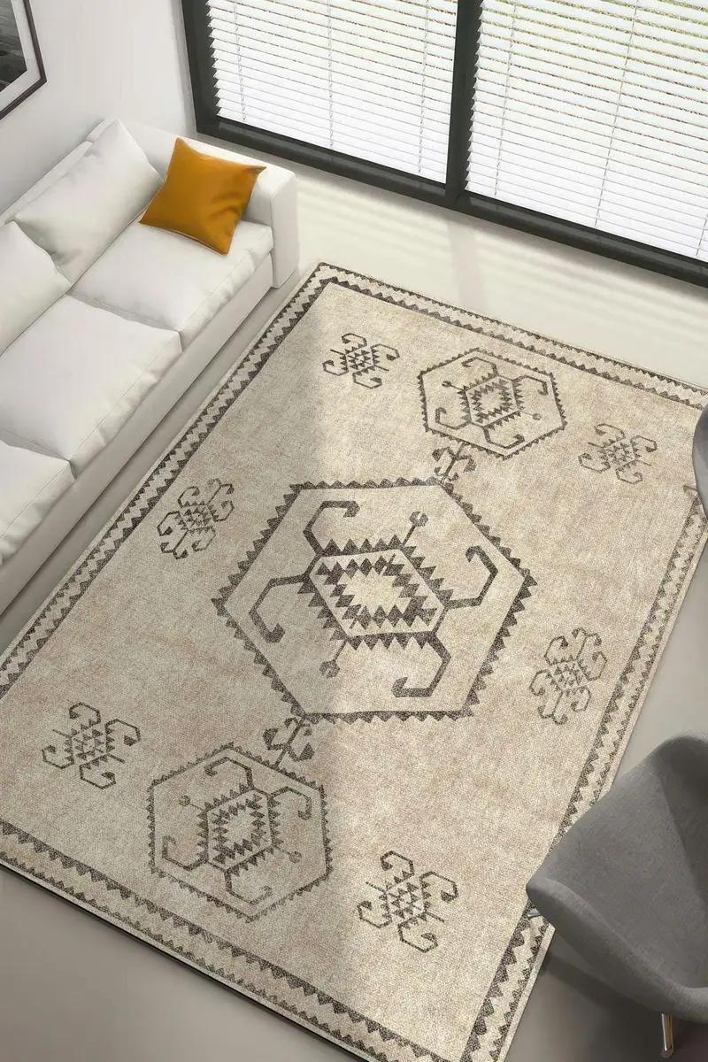 Elegant Printed Rug: Modern Design, Soft Fabric, Unique Patterns - 1