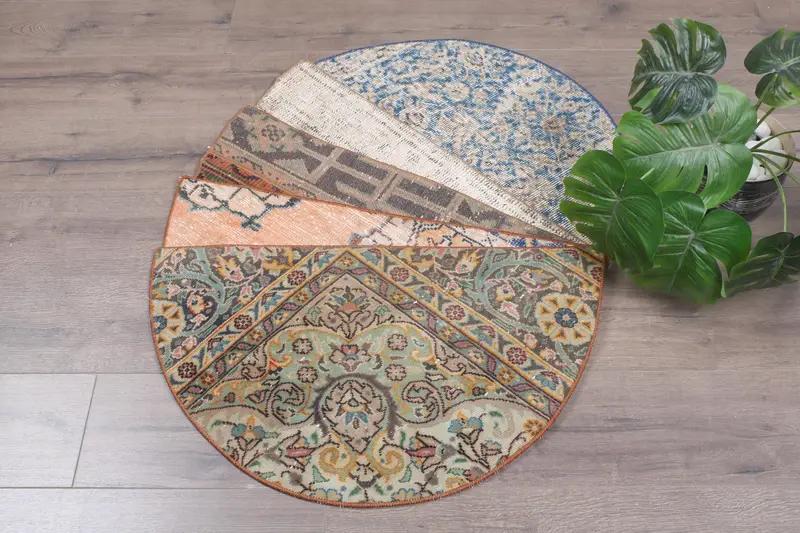 Non-slip wool doormat, 18x30 inches half-round rug - 1