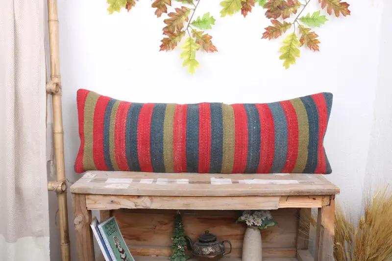 Almohada de tiro de rayas rojas y verdes, cojín bordado hecho a mano - 1